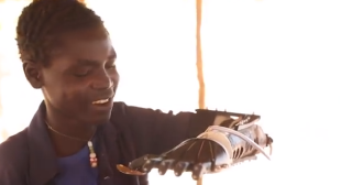 3D Printing Arms For Children in Sudan – 3D Printing Miracles!